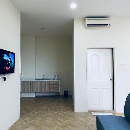 Z Hotel Malacca Екстериор снимка