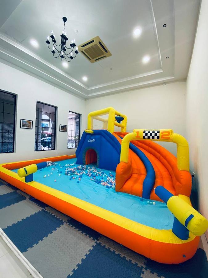 Z Hotel Malacca Екстериор снимка