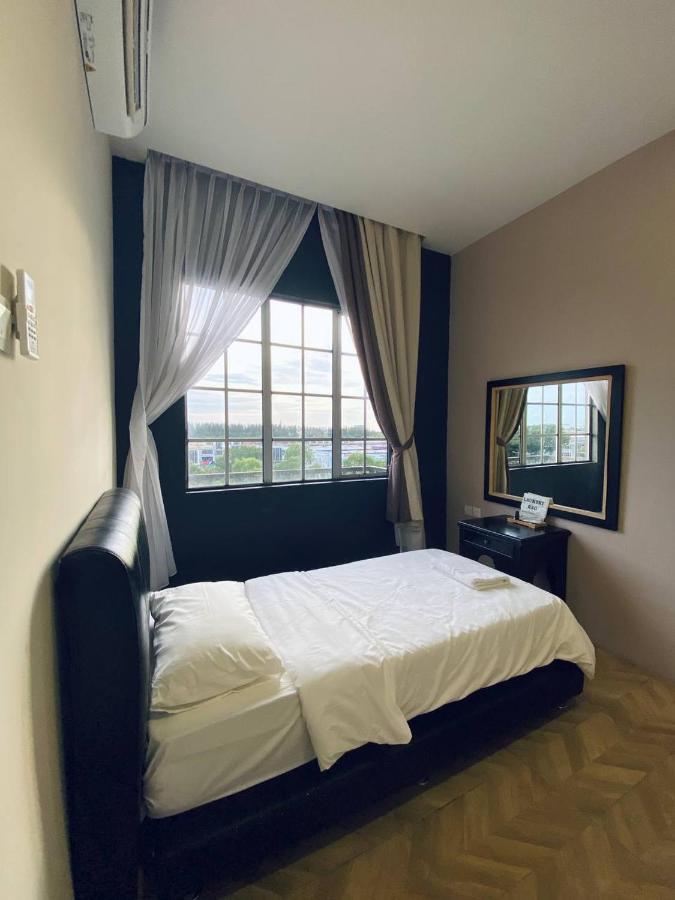 Z Hotel Malacca Екстериор снимка