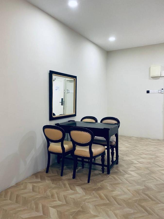 Z Hotel Malacca Екстериор снимка