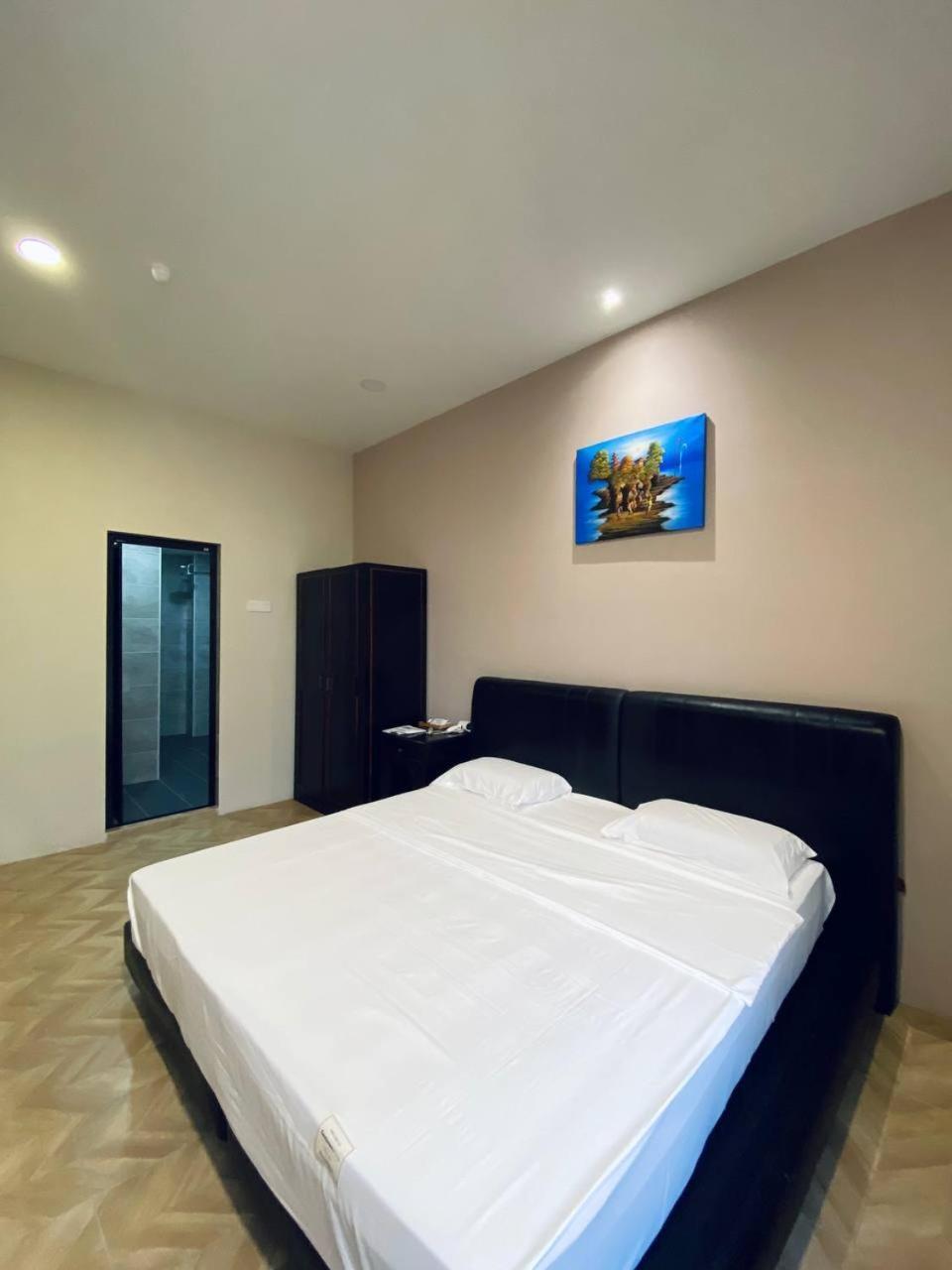 Z Hotel Malacca Екстериор снимка