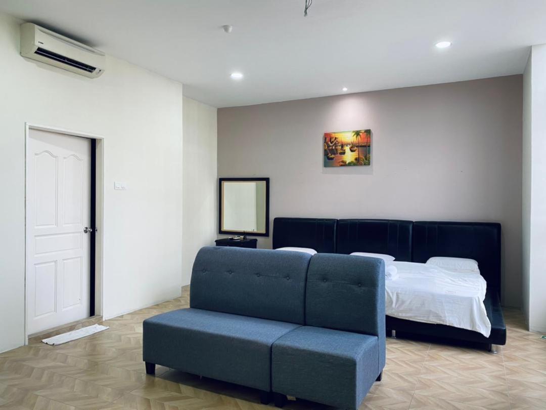 Z Hotel Malacca Екстериор снимка